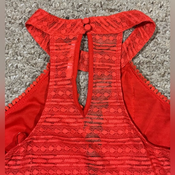 Crop Top - Picture 5 of 9